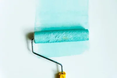 Peinture intérieure à Saint-Ferréol-des-Côtes — murs, plafonds et boiseries